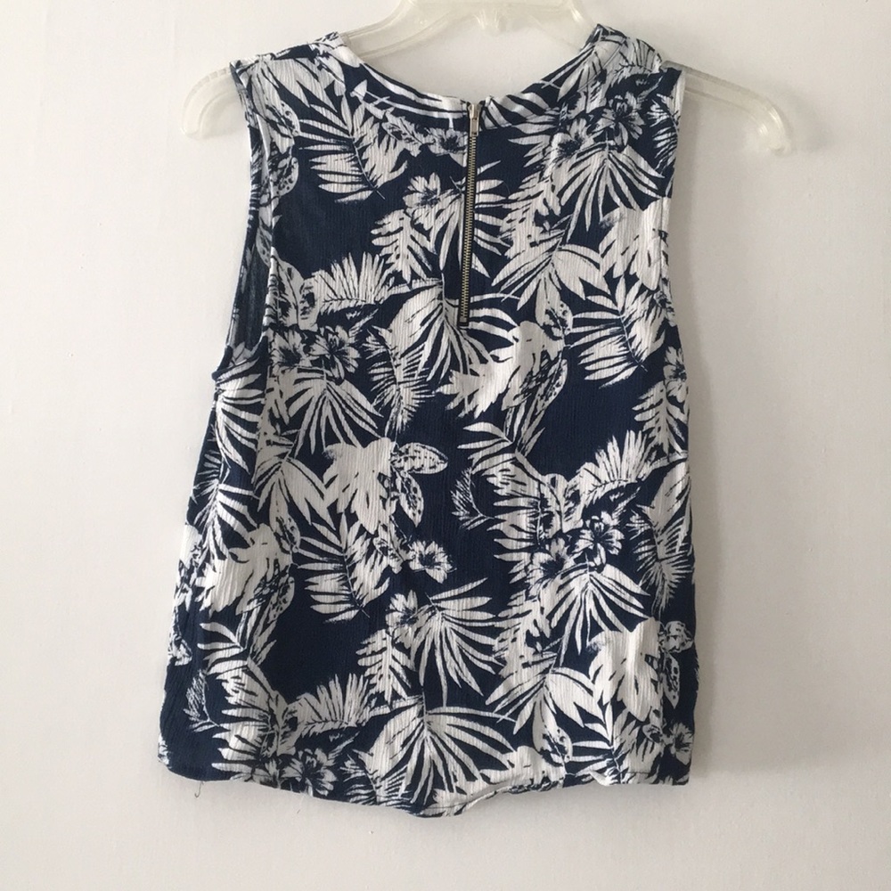 🆕LISTING: NEVER BEEN WORN TROPICAL F21 TANK - Picture 4 of 5